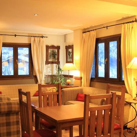 Sallent de Gállego Aparthotel Sarrato المظهر الخارجي الصورة